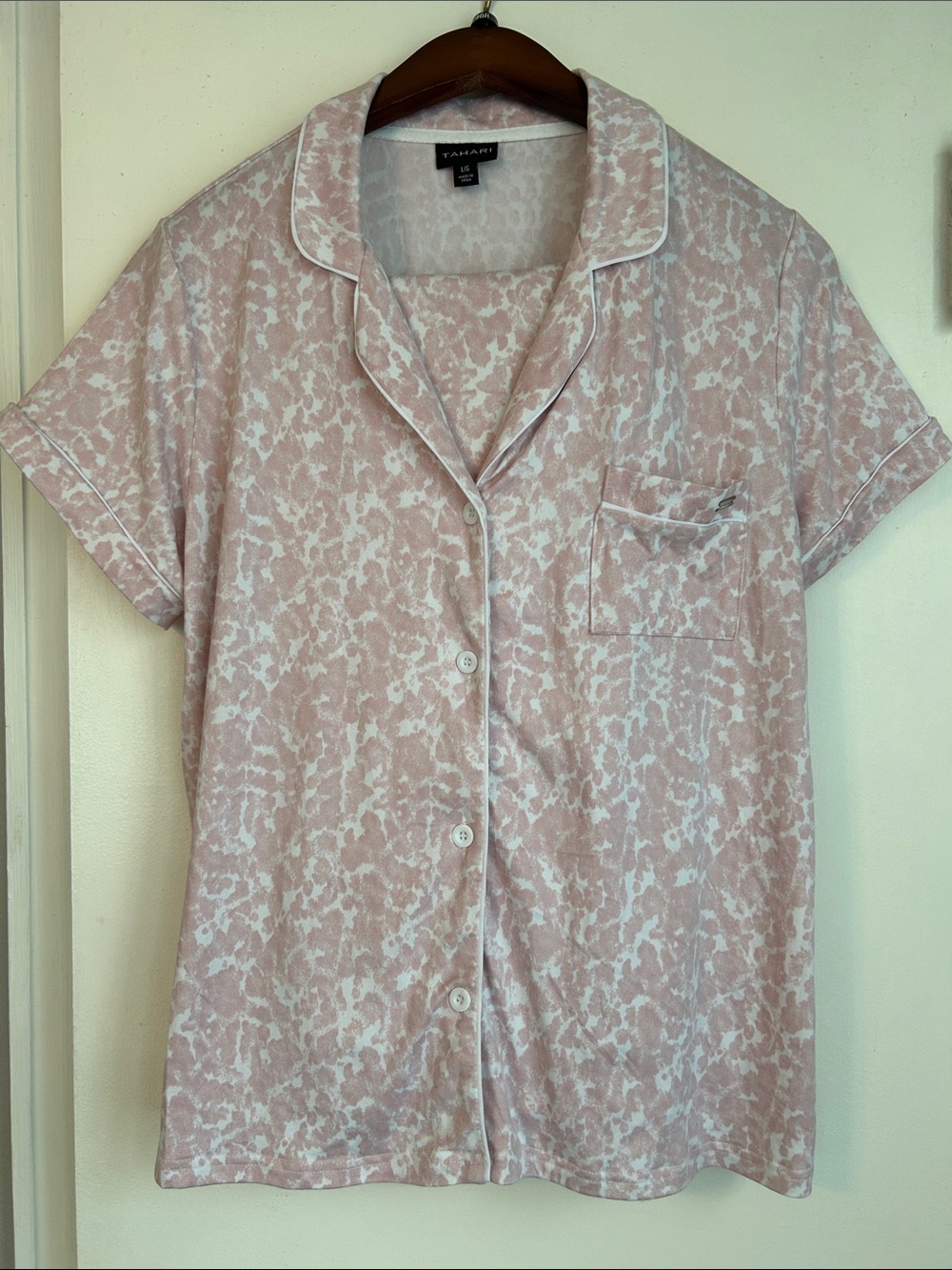 Splendid Pink Marble-Print Pajama Set